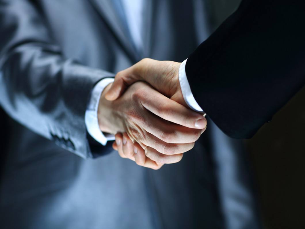business broker handshake